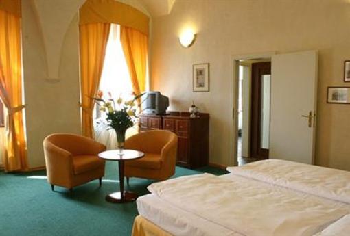 фото отеля Adalbert Hotel