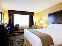 Holiday Inn Express Hotel & Suites Woodland Hills