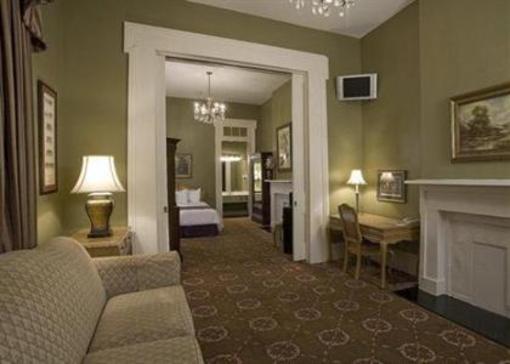 фото отеля Quality Inn & Suites Maison Saint Charles New Orleans