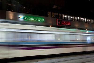 фото отеля Sandman Hotel Calgary City Centre