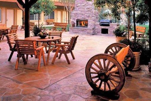 фото отеля Ayres Suites Corona West