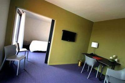 фото отеля La Montagne De Brancion Hotel Tournus