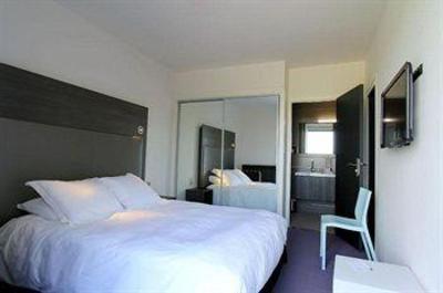фото отеля La Montagne De Brancion Hotel Tournus