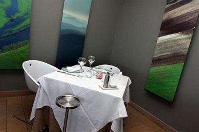 фото отеля La Montagne De Brancion Hotel Tournus