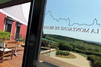 фото отеля La Montagne De Brancion Hotel Tournus