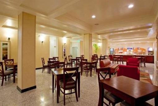 фото отеля Holiday Inn Express Hotel & Suites Los Angeles Airport Hawthorne