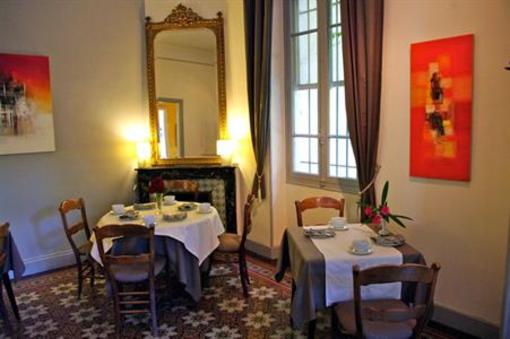 фото отеля Hostellerie Le Chalet Fleuri Saint-Remy-de-Provence