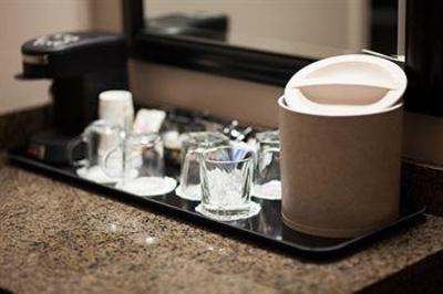 фото отеля Executive Royal Inn West Edmonton