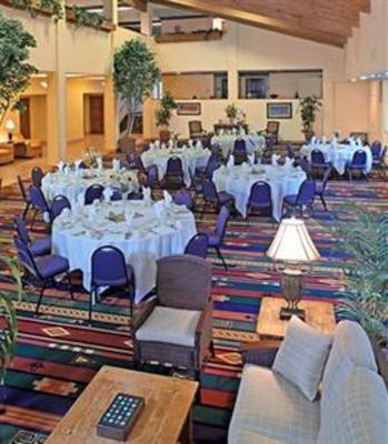 фото отеля Courtyard by Marriott Santa Fe