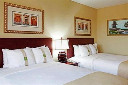 фото отеля Holiday Inn Charleston Airport/Convention Center