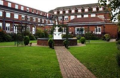 фото отеля The Thurrock Hotel Aveley (England)