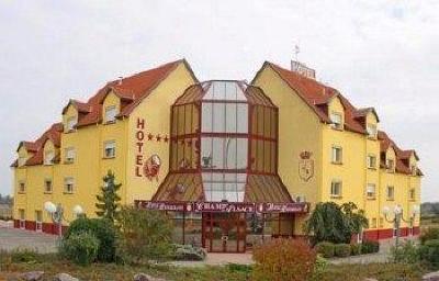 фото отеля Hotel Restaurant Champ Alsace Haguenau