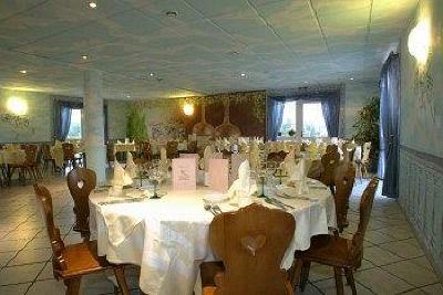 фото отеля Hotel Restaurant Champ Alsace Haguenau