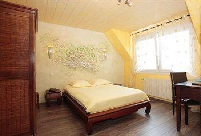 фото отеля Hotel Restaurant Champ Alsace Haguenau