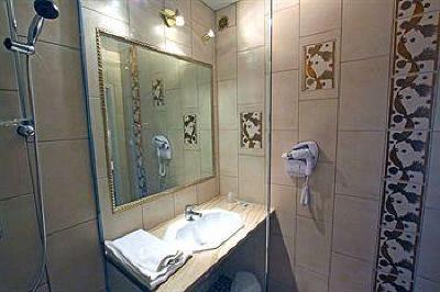 фото отеля Hotel Restaurant Champ Alsace Haguenau
