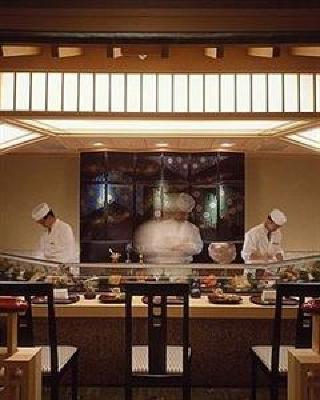 фото отеля Four Seasons Hotel Tokyo at Chinzan-so