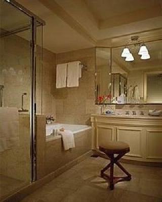 фото отеля Four Seasons Hotel Tokyo at Chinzan-so