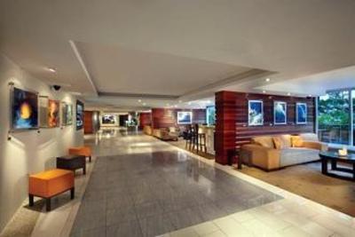 фото отеля Courtyard by Marriott Waikiki Beach
