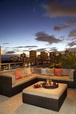 фото отеля Courtyard by Marriott Waikiki Beach