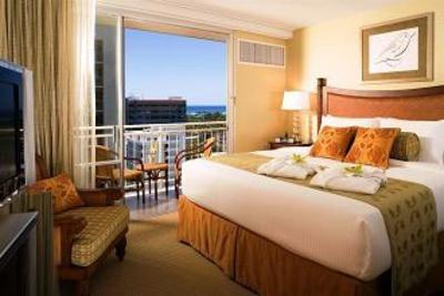 фото отеля Courtyard by Marriott Waikiki Beach
