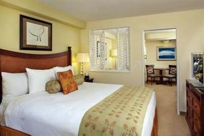 фото отеля Courtyard by Marriott Waikiki Beach