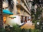 фото отеля Courtyard by Marriott Waikiki Beach