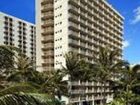 фото отеля Courtyard by Marriott Waikiki Beach