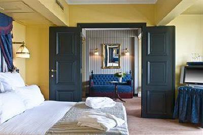фото отеля Warwick Barsey Hotel Brussels