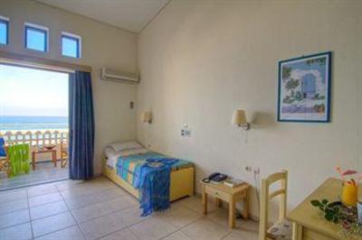фото отеля Esperia Beach Apartments Rethymno