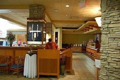фото отеля Sawridge Inn Fort McMurray