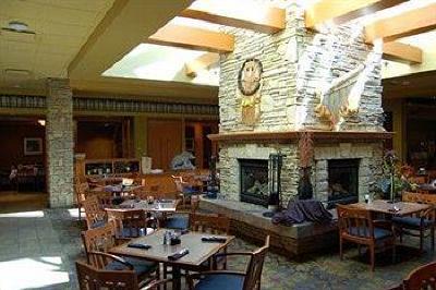 фото отеля Sawridge Inn Fort McMurray