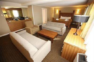 фото отеля Sawridge Inn Fort McMurray