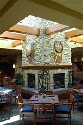 фото отеля Sawridge Inn Fort McMurray