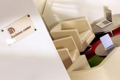 фото отеля Kyriad Lyon Est Bron Eurexpo Le Cottage