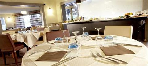 фото отеля Kyriad Lyon Est Bron Eurexpo Le Cottage