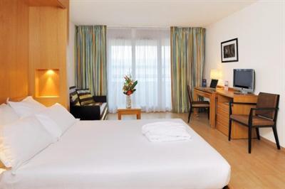 фото отеля Residhome Prestige Paris Massy Residence