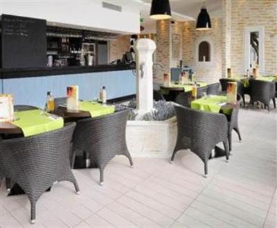 фото отеля Residhome Prestige Paris Massy Residence