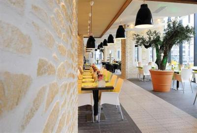 фото отеля Residhome Prestige Paris Massy Residence