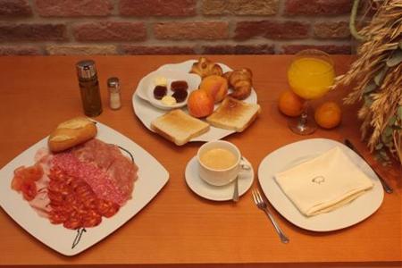 фото отеля Hotel Iriguibel Huarte