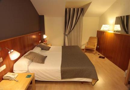 фото отеля Hotel Iriguibel Huarte