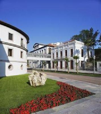 фото отеля Gran Hotel Las Caldas