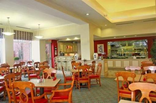 фото отеля Hilton Garden Inn Detroit Metro Airport