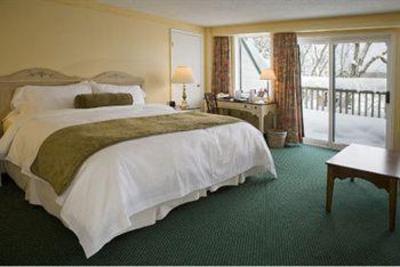 фото отеля Delta Sherwood Inn Port Carling