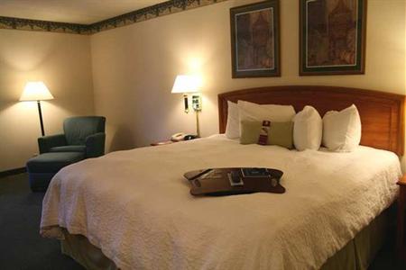 фото отеля Hampton Inn Waldorf