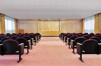 фото отеля Four Points by Sheraton Milan Center