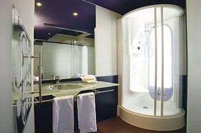фото отеля Petit Palace Italia