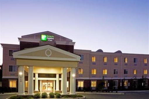 фото отеля Holiday Inn Express Hotel & Suites Southern Pines