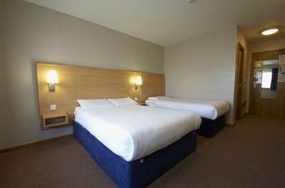 фото отеля Travelodge Waterford