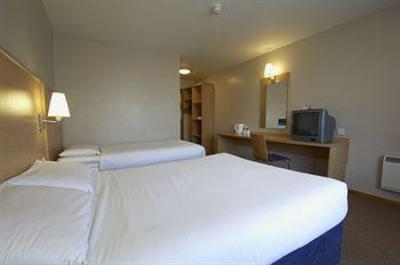 фото отеля Travelodge Waterford