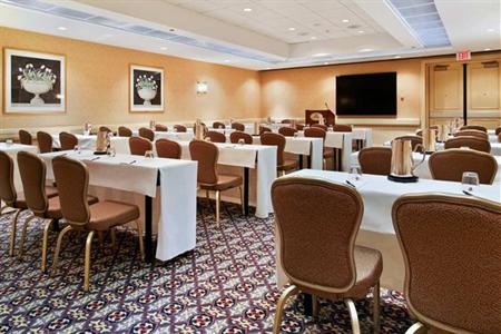 фото отеля Hilton McLean Tysons Corner
